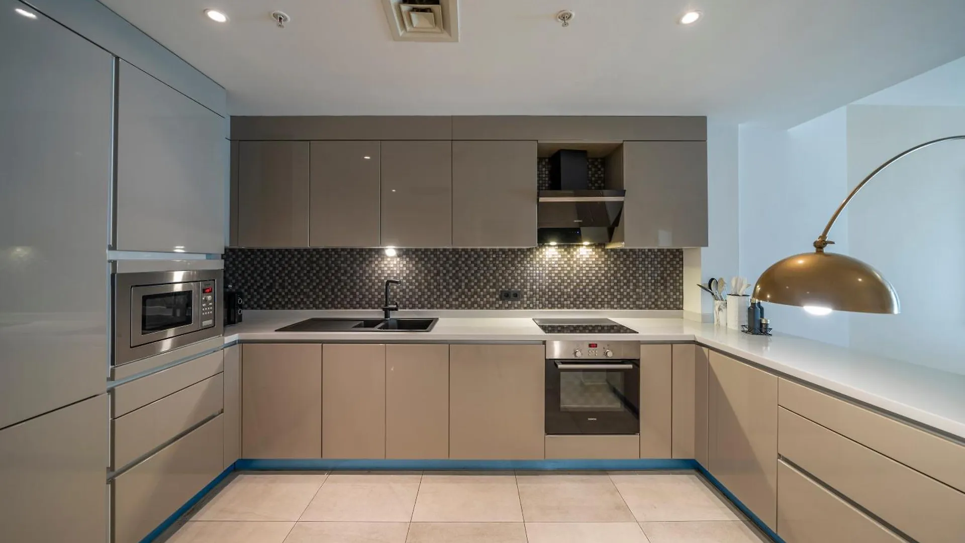 Taksim Petek Residence By Guestteori Istanbul 0*,